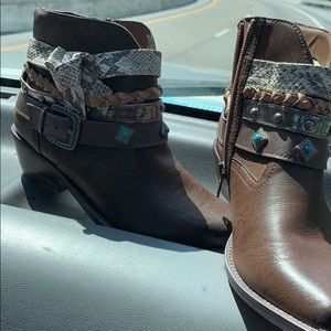 Miranda Lambert boots new size 7